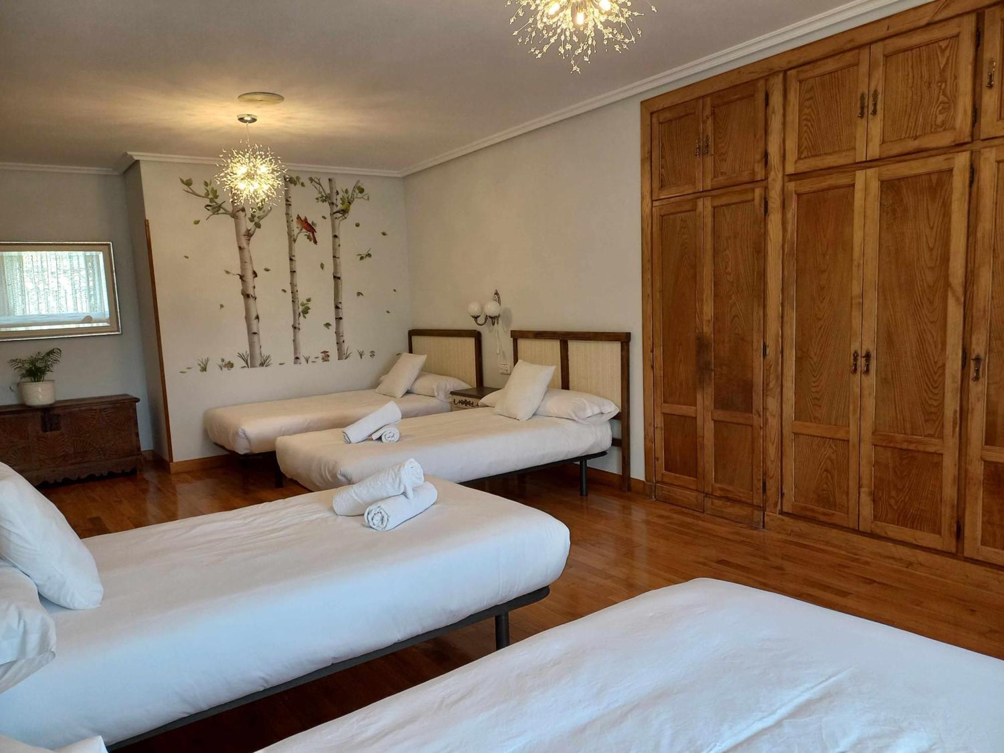 Casa Albaitar Con Piscina Y Sala De Juegos Azcona Dış mekan fotoğraf